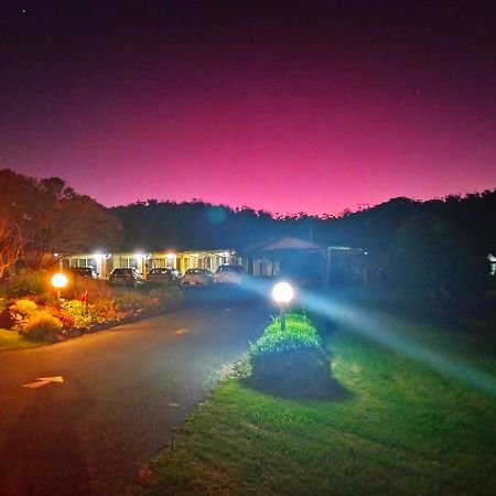 Wintersun Gardens Motel Bicheno Exterior photo